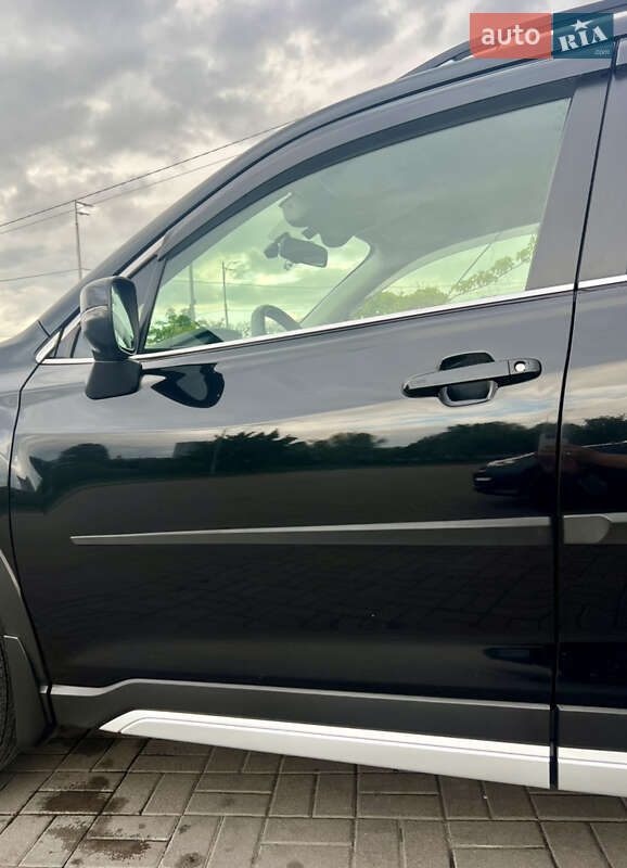 Внедорожник / Кроссовер Subaru Forester 2018 в Киеве