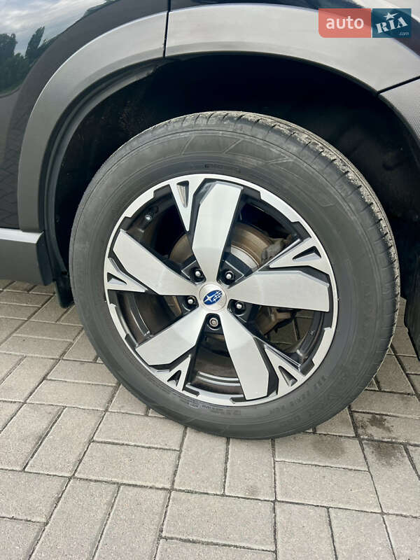Внедорожник / Кроссовер Subaru Forester 2018 в Киеве