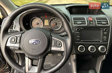 Позашляховик / Кросовер Subaru Forester 2016 в 