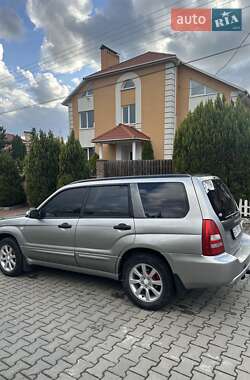 Позашляховик / Кросовер Subaru Forester 2005 в 