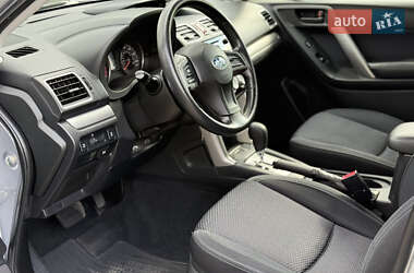 Позашляховик / Кросовер Subaru Forester 2015 в 