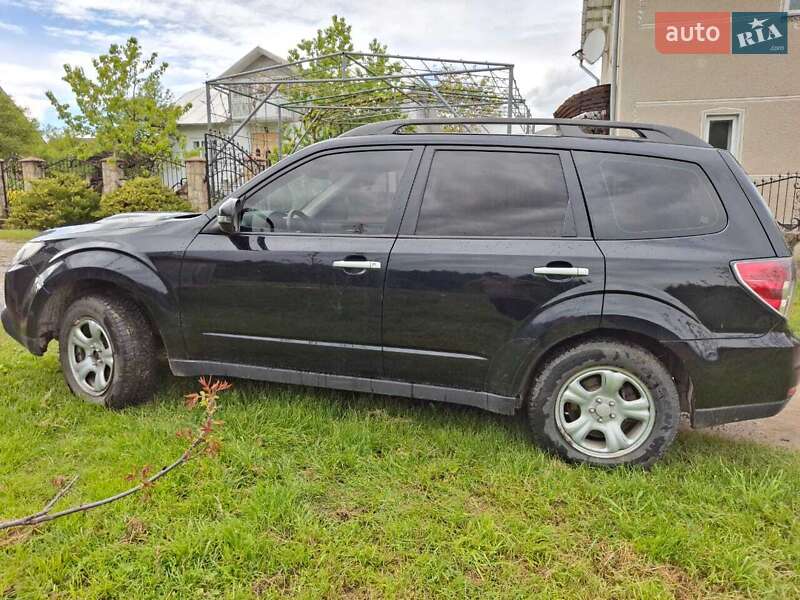 Позашляховик / Кросовер Subaru Forester 2012 в Надвірній