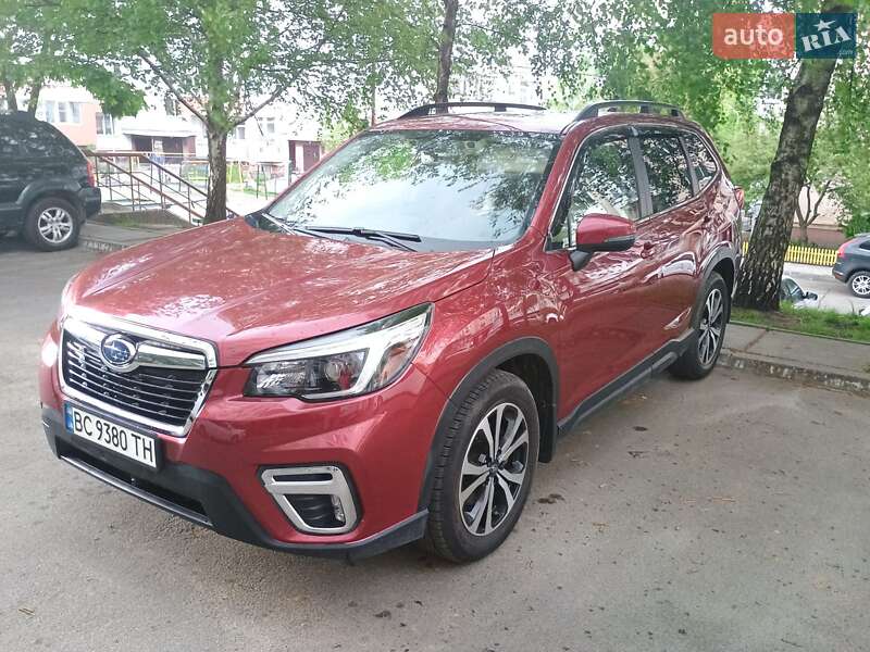 Внедорожник / Кроссовер Subaru Forester 2021 в 