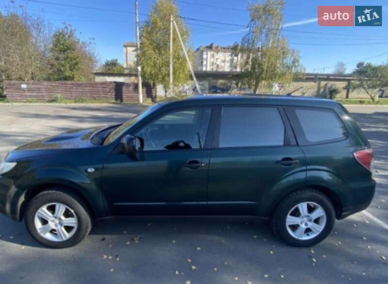 Внедорожник / Кроссовер Subaru Forester 2009 в Карпиловке