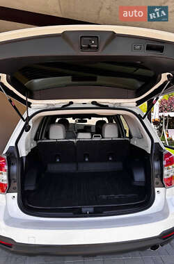 Внедорожник / Кроссовер Subaru Forester 2013 в 
