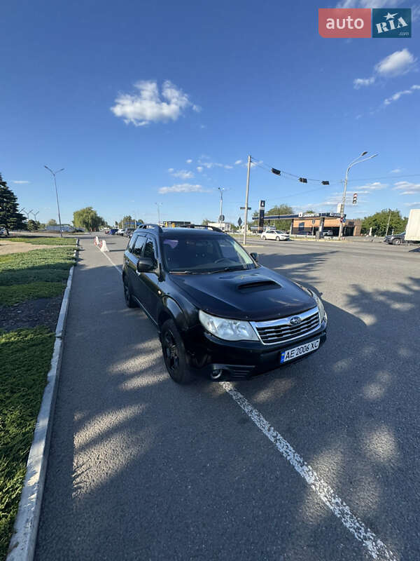 Позашляховик / Кросовер Subaru Forester 2010 в Дніпрі