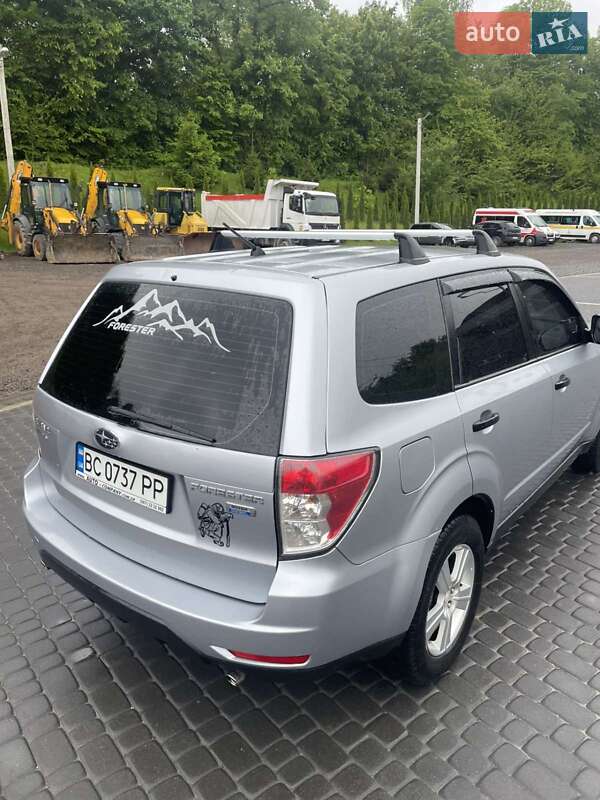Позашляховик / Кросовер Subaru Forester 2011 в Бібрці