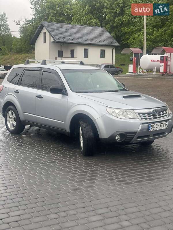Позашляховик / Кросовер Subaru Forester 2011 в Бібрці