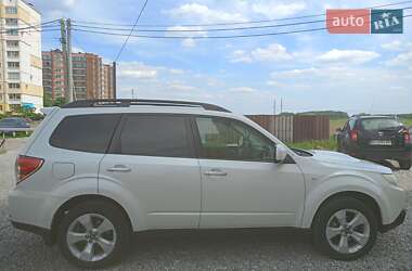 Внедорожник / Кроссовер Subaru Forester 2010 в 