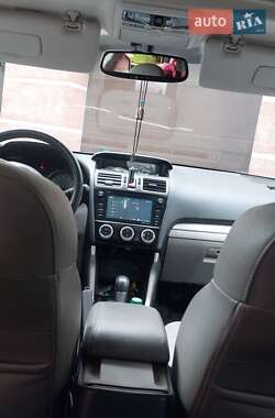 Внедорожник / Кроссовер Subaru Forester 2015 в 
