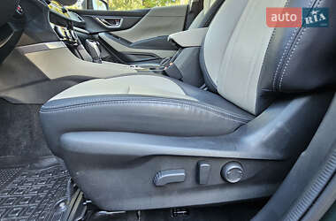 Внедорожник / Кроссовер Subaru Forester 2022 в 
