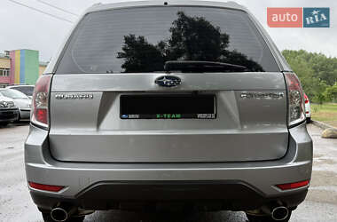Внедорожник / Кроссовер Subaru Forester 2008 в 