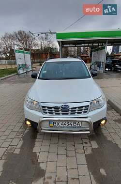 Внедорожник / Кроссовер Subaru Forester 2011 в 