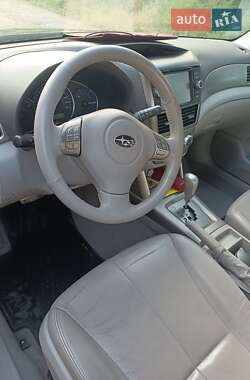 Внедорожник / Кроссовер Subaru Forester 2010 в 