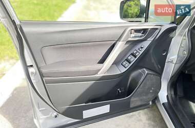 Внедорожник / Кроссовер Subaru Forester 2014 в 