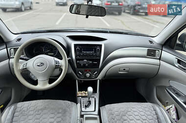Внедорожник / Кроссовер Subaru Forester 2012 в 