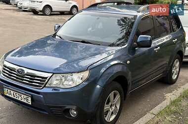 Позашляховик / Кросовер Subaru Forester 2008 в Києві