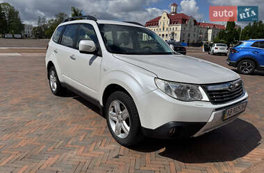 Внедорожник / Кроссовер Subaru Forester 2010 в 