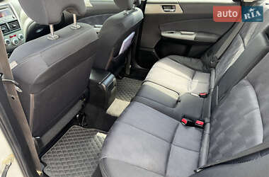 Внедорожник / Кроссовер Subaru Forester 2010 в 