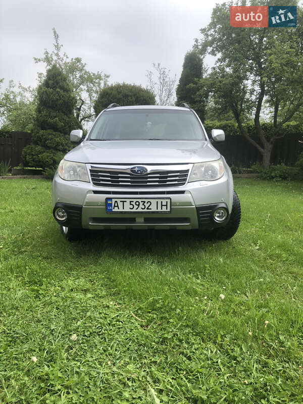 Внедорожник / Кроссовер Subaru Forester 2010 в Коломые