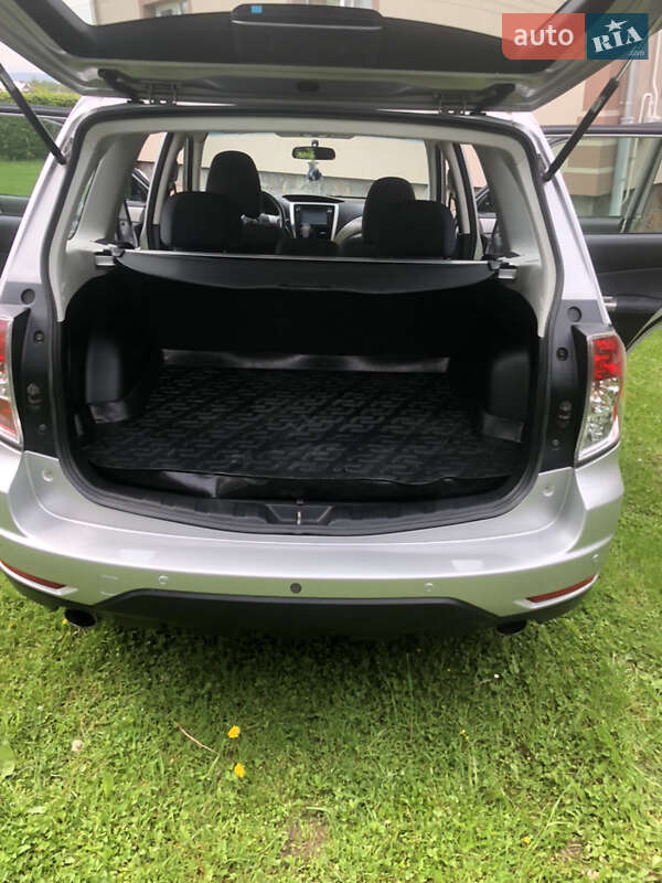 Внедорожник / Кроссовер Subaru Forester 2010 в Коломые