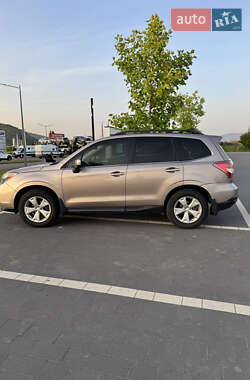 Внедорожник / Кроссовер Subaru Forester 2015 в 