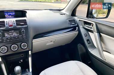 Внедорожник / Кроссовер Subaru Forester 2013 в 