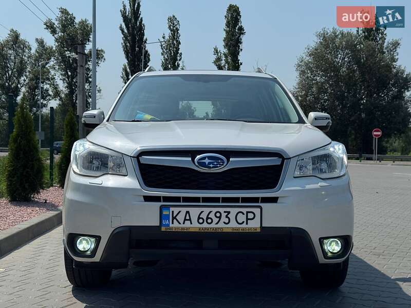 Позашляховик / Кросовер Subaru Forester 2014 в 