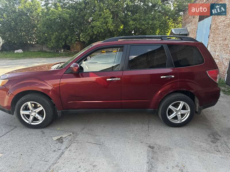 Позашляховик / Кросовер Subaru Forester 2012 в Ромнах