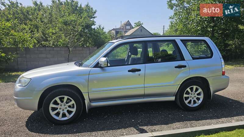 Внедорожник / Кроссовер Subaru Forester 2006 в Каменском