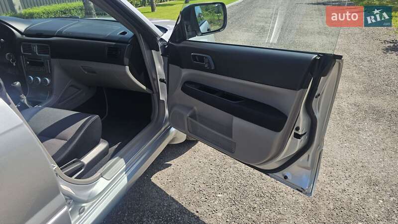 Внедорожник / Кроссовер Subaru Forester 2006 в Каменском