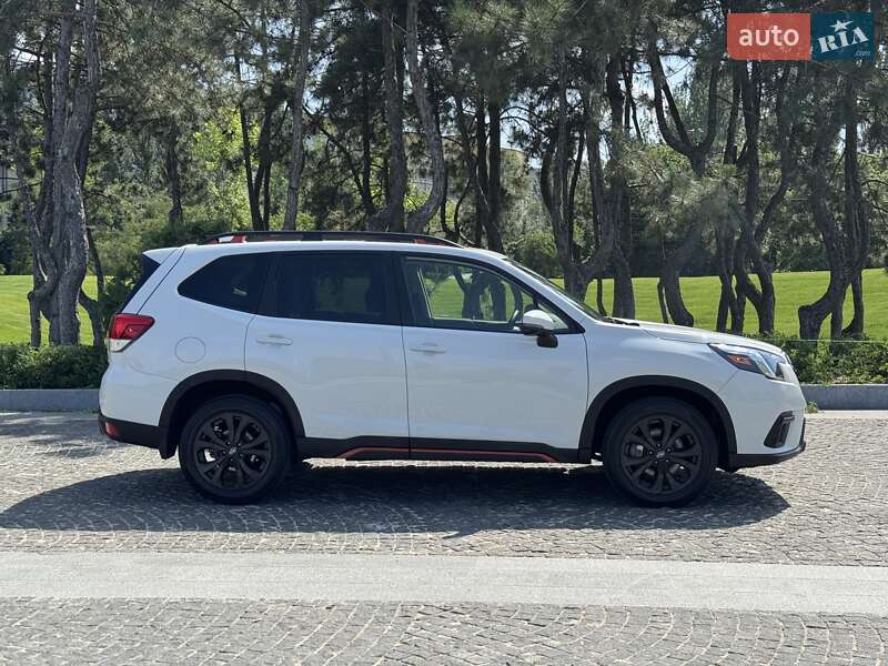 Позашляховик / Кросовер Subaru Forester 2023 в Дніпрі