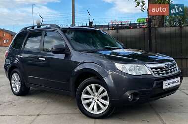 Позашляховик / Кросовер Subaru Forester 2011 в Києві