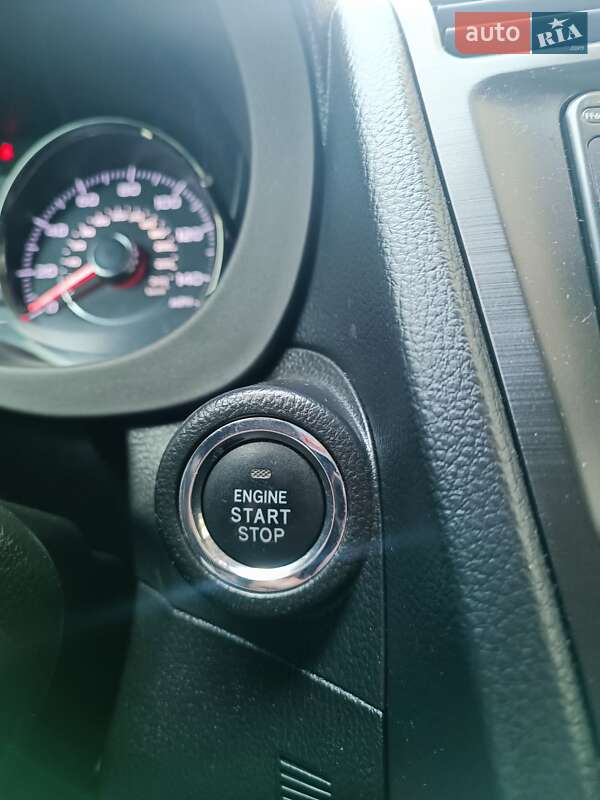 Внедорожник / Кроссовер Subaru Forester 2014 в Киеве