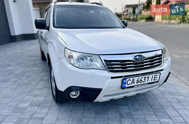 Позашляховик / Кросовер Subaru Forester 2010 в Києві