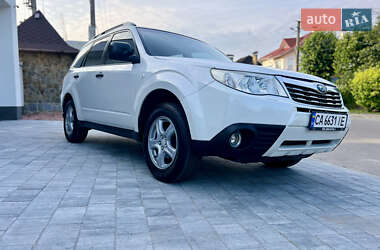 Позашляховик / Кросовер Subaru Forester 2010 в Києві