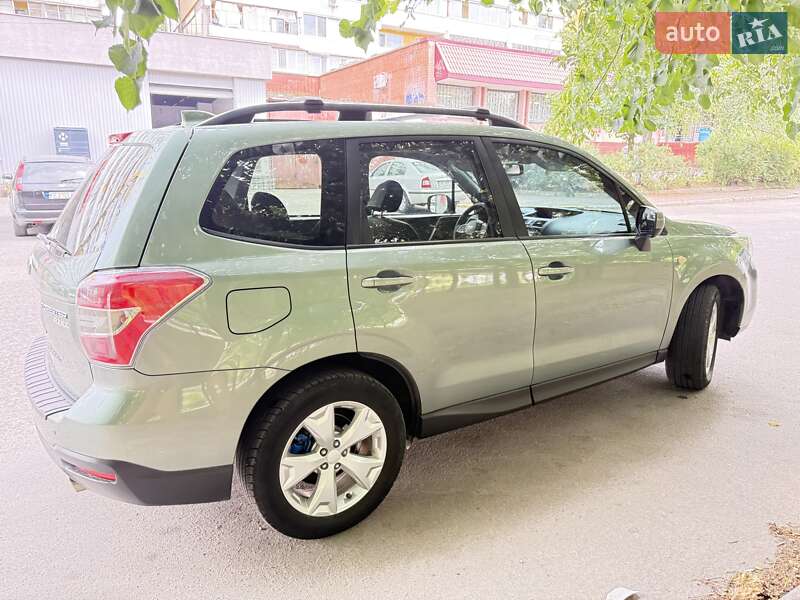 Внедорожник / Кроссовер Subaru Forester 2015 в Днепре