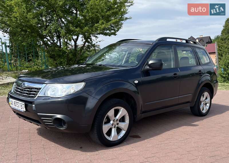 Внедорожник / Кроссовер Subaru Forester 2008 в 