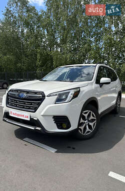 Внедорожник / Кроссовер Subaru Forester 2022 в Белогородке