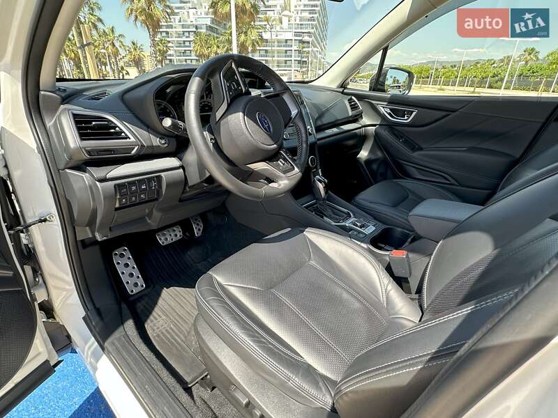 Позашляховик / Кросовер Subaru Forester 2019 в Львові