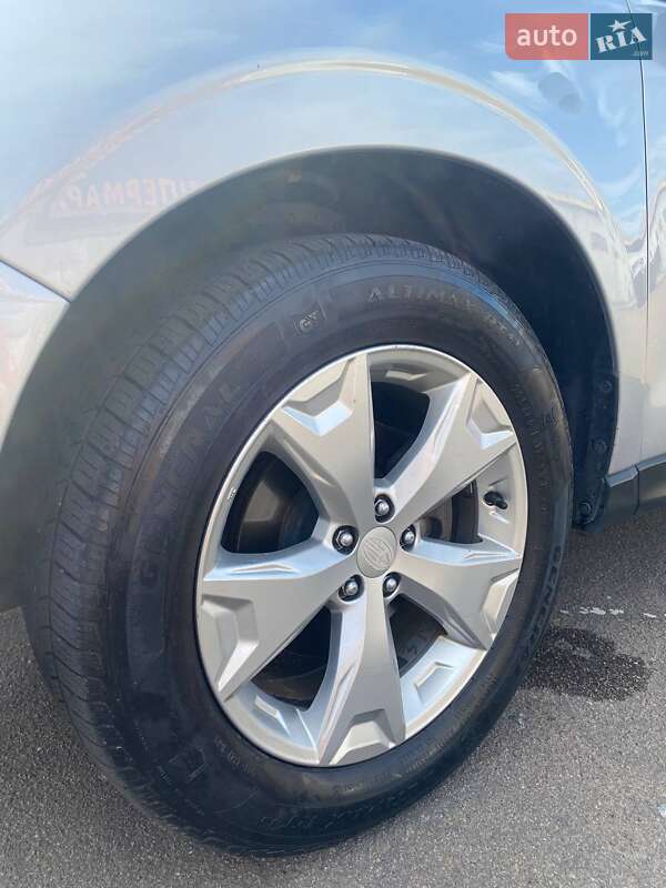 Внедорожник / Кроссовер Subaru Forester 2014 в Житомире