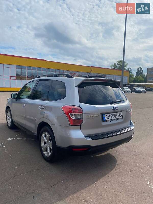 Внедорожник / Кроссовер Subaru Forester 2014 в Житомире