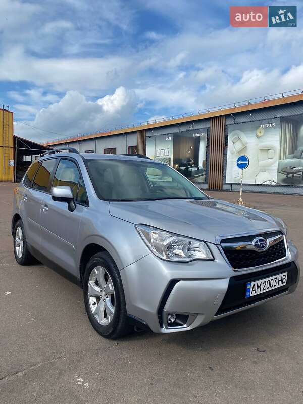 Внедорожник / Кроссовер Subaru Forester 2014 в Житомире