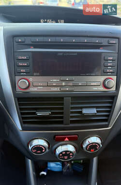Внедорожник / Кроссовер Subaru Forester 2009 в 