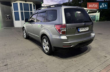 Внедорожник / Кроссовер Subaru Forester 2008 в 