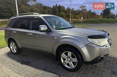 Внедорожник / Кроссовер Subaru Forester 2008 в 
