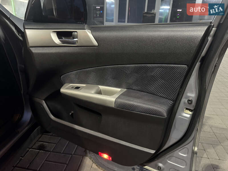 Внедорожник / Кроссовер Subaru Forester 2008 в Киеве