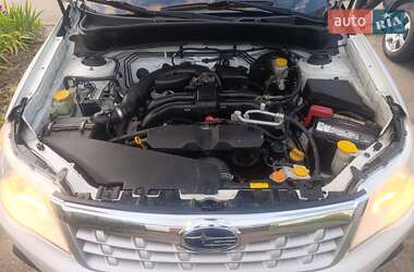 Внедорожник / Кроссовер Subaru Forester 2012 в 