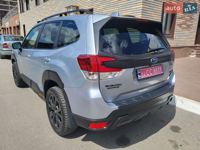 Внедорожник / Кроссовер Subaru Forester 2022 в Харькове