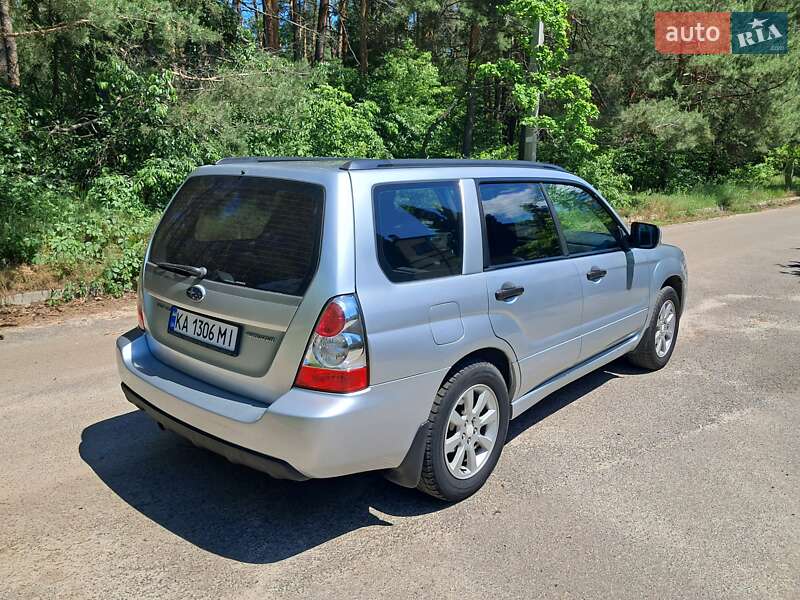 Внедорожник / Кроссовер Subaru Forester 2006 в Киеве